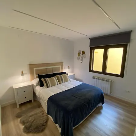 Turistico Hugo De Pilar