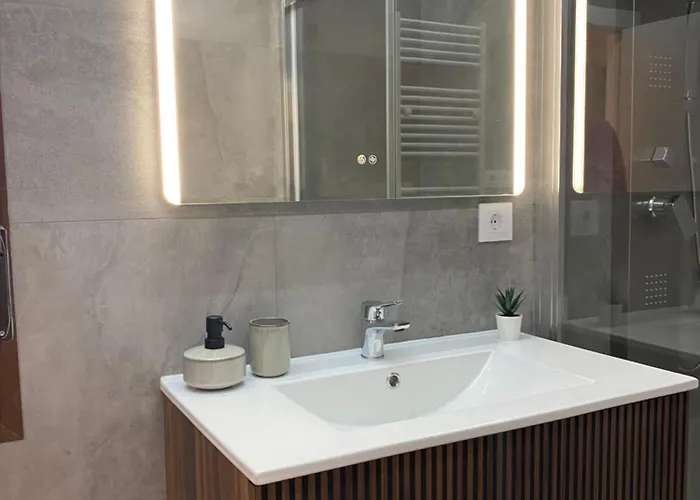 Turistico Hugo De Pilar *