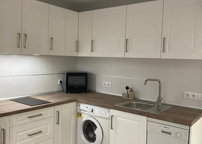 Turistico Hugo De Pilar *